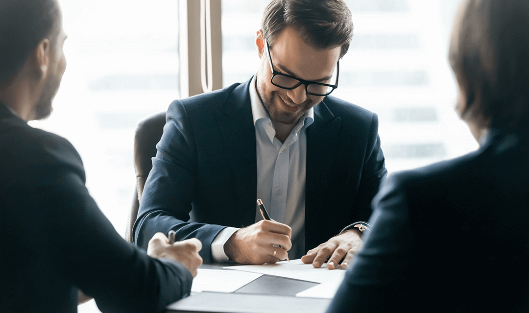 ¿Cómo son las pólizas de disposiciones legales?