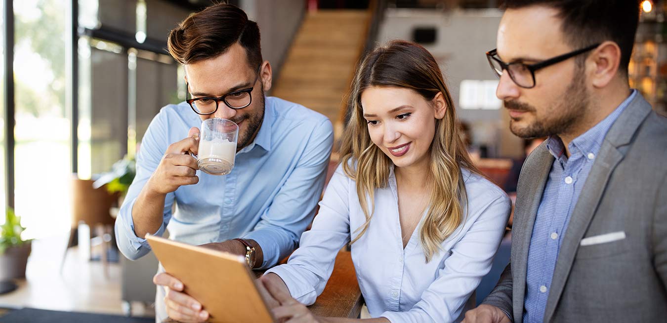 Una mirada al futuro del sector asegurador Una mirada al futuro del sector asegurador: innovación y transformación